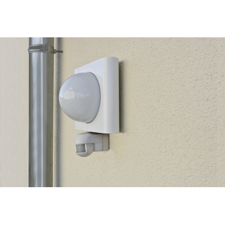 Application image of insulation screw IPS-H 55: Retrofitted motion detector
