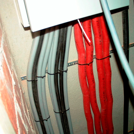 Channel 20x10x0,8 Length 2 mts