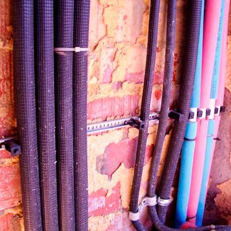 Channel 20x10x0,8 Length 2 mts