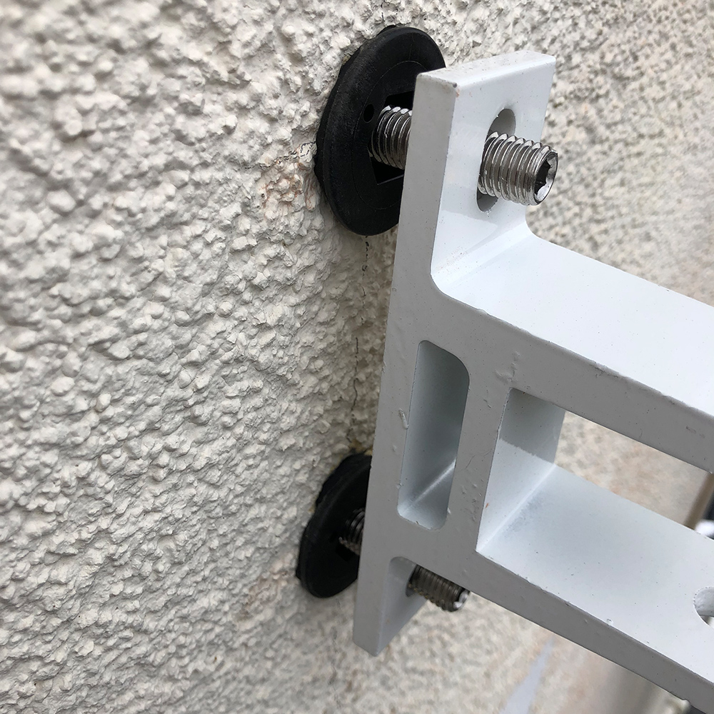 Application image of the ResiTHERM® which has been installed with a wall bracket
